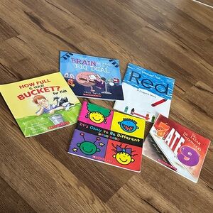 Children's Scholastic Books 📚 5 total